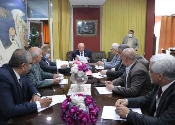 نقيب المعلمين.. يتفقد أعمال التطوير بنادي الشاطئ بالإسكندرية