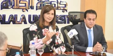 وزارة الهجرة: 878 طالبا تقدموا بأوراقهم لاستكمال دراستهم بالجامعات المصرية