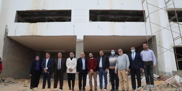 بالصور: نائب محافظ الوادي الجديد و سفير الفلبين في جولة لأهم المشروعات والمعالم بمركزي الداخلة وبلاط