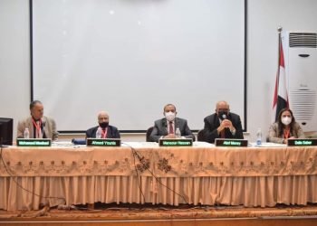 رئيس جامعة بني سويف يشهد انطلاق فعاليات مؤتمر السادس عشر لطب الأطفال ويشيد بدعم القيادة السياسية للقطاع الطبي