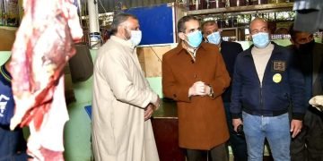 محافظ الغربية يتابع  المنافذ الجديدة لبيع المواد الغذائية بأسعار مخفضه للمواطنين