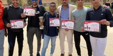 مهدى .. يؤكد على أهمية الأنشطة الطلابية