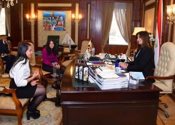 وزيرة الهجرة تعلن اختيار هالة عتمان ممثلا لمركز الحوار “ميدسي” في بولندا