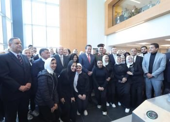 وزير التعليم العالي ورئيس جامعة عين شمس يفتتحان أول مركز للابتكار وريادة الأعمال بجامعة عين شمس