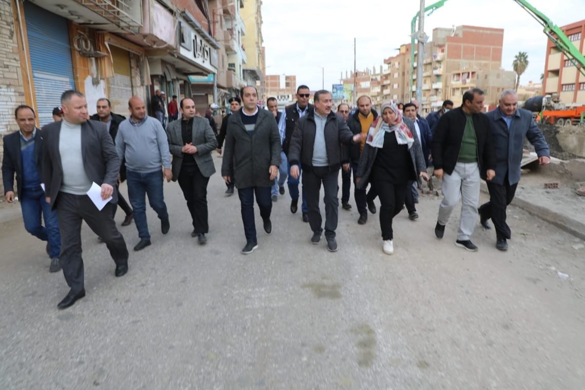 محافظ المنوفية يتفقد أعمال تطوير كورنيش ترعة البتانونية وطريق تلا – طنوب ونفق السكة الحديد