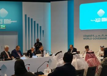 وزير المالية.. في لقائه مع مدير عام صندوق النقد الدولي علي هامش القمة العالمية للحكومات بدبي: