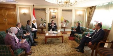 وزير التعليم العالى يبحث آليات التعاون التعليمي والتكنولوجي مع مديرة مكتب اليونسكو الإقليمى للتربية ببيروت