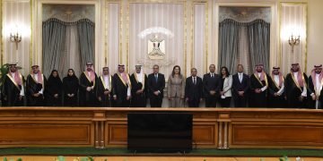 رئيس الوزراء يشهد مراسم التوقيع على اتفاقية بشأن استثمار “صندوق الاستثمارات العامة السعودي” في مصر