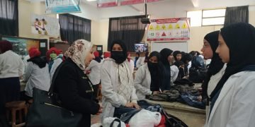 نحو مزيداً من الدعم للتعليم الفني .. النائب نسرين صلاح في زيارة للمدرسة الالكترونية الفنية بنات بالمنصورة