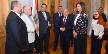 وزيرة الهجرة: توقيع بروتوكول تعاون بين “الإنتاج الحربي” و”بابيرس” الأسترالية هو أحد أهم نتائج مؤتمر “مصر تستطيع بالصناعة”