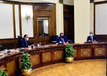 رئيس الوزراء يتابع عددًا من مشروعات التوسعات الفندقية بشرم الشيخ استعدادًا لـ ” Cop27″