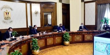 رئيس الوزراء يتابع عددًا من مشروعات التوسعات الفندقية بشرم الشيخ استعدادًا لـ ” Cop27″