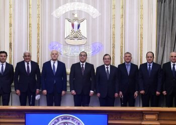 رئيس الوزراء يشهد مراسم التوقيع على اتفاق إطاري للتعاون في مجال الغاز الطبيعي وتصديره بين “إيجاس” المصرية و”إيني” الإيطالية