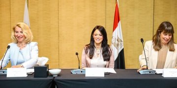 المشاط: تقرير البنك الأوروبي يشيد بمشروعات البنية التحتية الرقمية ويؤكد على ضرورة تطوير الأطر التنظيمية وتنمية المهارات البشرية