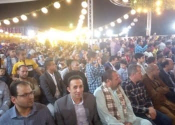 البطريق يكرم حفاظ القرآن الكريم بالمال والذهب