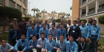 برلمانية تصاحب طلاب صيانة الاجهزة الطبية بالتعليم الفني في يوم تعريفي بهندسة المنصورة