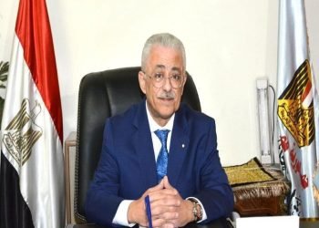 وزير التربية والتعليم يصدر كتابًا دوريًا بشأن ضرورة استخدام معلمي وتلاميذ الصف الرابع الابتدائي منصة LMS