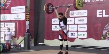 وزير الشباب يهنئ ابن بنى سويف بعد فوزه بالمركز الرابع فى رفع الأثقال باليونان