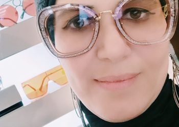 ضاع العمر مابين الحق والمحقوق