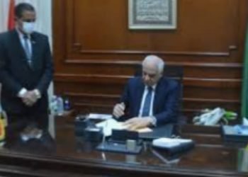محافظ الجيزة.. يعتمد نتيجة الشهادة الاعدادية بنسبة نجاح 82.6% “