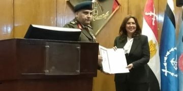 من صورالوحدة الوطنية لإحدى رائدات التعليم بالجيزة