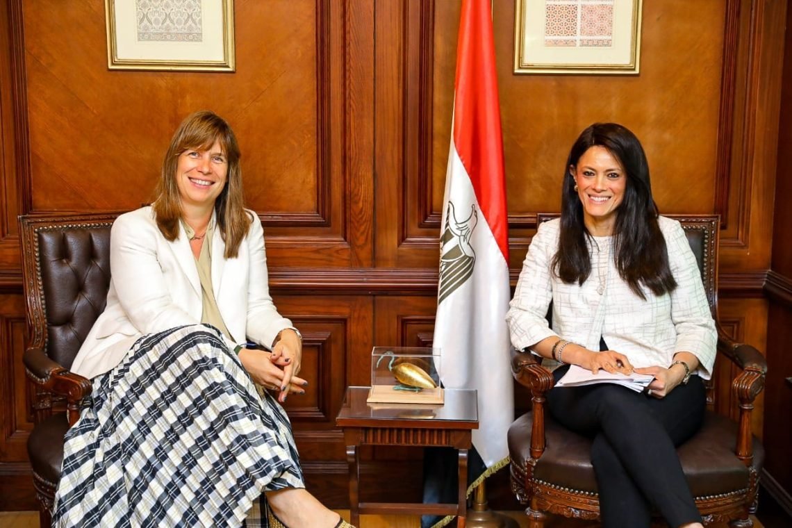 د.رانيا المشاط.. تلتقي المديرة الإقليمية للبنك الأوروبي لإعادة الإعمار والتنمية لمناقشة تعزيز الجهود المشتركة في مجال التحول الأخضر 