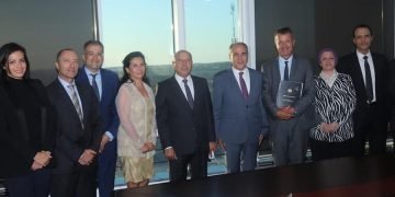 وزير النقل يشهد توقيع اتفاقيتين في مجال النقل البحري