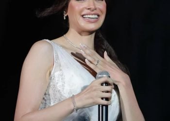 الفنانة آمال ماهر ترد بعد غياب طويل “بذرة رجولة “