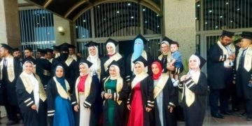 التكنولوجياتنظم حفلاً لتخريج الطلاب