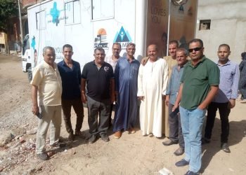 اجراء 300 كشف طبي من القافلة الطبية بمؤسسة راعي مصر لأهالي معصرة سمالوط