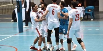 طائرة الزمالك ابطال دورة بنى ياس الاماراتى الودية بالامارات