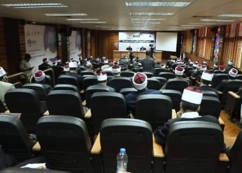 جامعة القاهرة تعقد دورات لتدريب 50 إماما وخطيبا من الأوقاف
