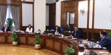 رئيس الوزراء يستعرض الأجندة المبدئية المُقترحة ومحاور المؤتمر الاقتصادي الذي وجّه به رئيس الجمهورية