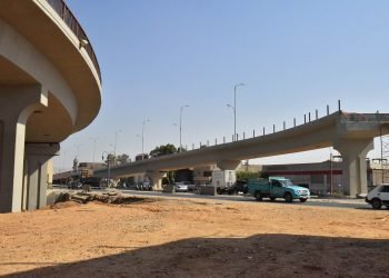 محافظ أسيوط يتابع أعمال انشاء مشروع كوبري منقباد العلوي ويشدد على تسريع وتيرة العمل