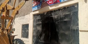 جهاز مدينه بدر يشن حمله مكبره لازاله الاشغالات والتعديات بالحي الاول و الثالث