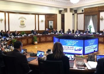 مدبولى: سيتم العمل على الفور لتنفيذ توجيهات الرئيس بالالتزام بتنفيذ توصيات المؤتمر الاقتصادى