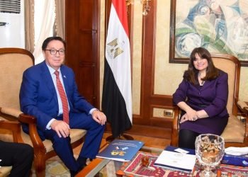 وزيرة الهجرة تستقبل سفير جمهورية كازاخستان لدى مصر لبحث ملفات التعاون المشترك