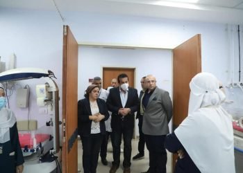وزير الصحة يتفقد مستشفى إهناسيا التخصصي ومشروع تطوير مستشفى بني سويف المركزي
