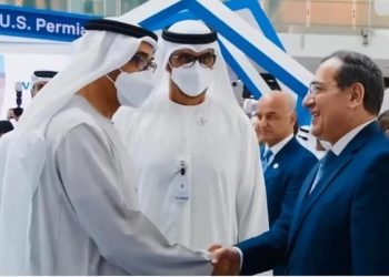 أدنوك الإماراتية ترغب في زيادة استثماراتها في قطاع البترول المصرى