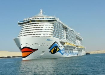 هيئة قناة السويس: أرقام قياسية غير مسبوقة في تاريخ القناة كأعلى معدل عبور يومي للسفن العابرة