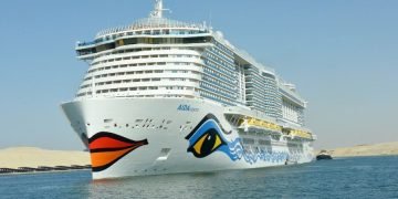 هيئة قناة السويس:  أرقام قياسية غير مسبوقة في تاريخ القناة ‏كأعلى معدل عبور يومي للسفن العابرة