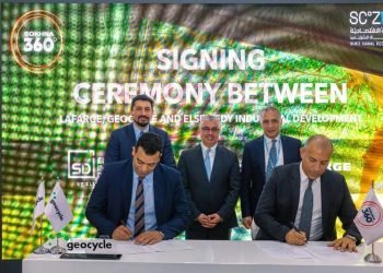 اقتصادية قناة السويس: اتفاقية تعاون ثلاثي لإدارة المخلفات الصناعية والإنشائية لمشروع السخنة 360