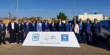 وزير النقل يشهد تدشين منظومة إداره وشحن السيارات الكهربائية بمدينة شرم الشيخ