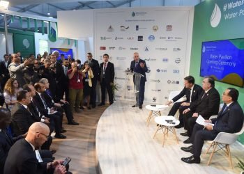 مدبولي يطلق مبادرة “العمل من أجل التكيف مع المياه والصمود”