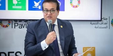 وزير الصحة يؤكد ضرورة دعم مشاركة الشباب في العمل المناخي