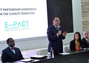 رئيس الوزراء يلقي كلمة خلال توقيع اتفاقيات حشد التمويلات والاستثمارات الموجهة لمشروعات برنامج “نُوَفِّي” و”نُوَفِّي+”