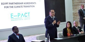 رئيس الوزراء يلقي كلمة خلال توقيع اتفاقيات حشد التمويلات والاستثمارات الموجهة لمشروعات برنامج “نُوَفِّي” و”نُوَفِّي+”