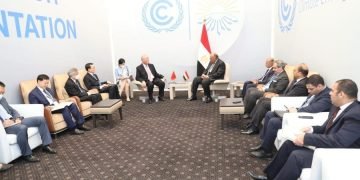 وزير الخارجية يستقبل المبعوث الصيني للمناخ