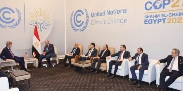 الوزير شكري رئيس مؤتمر COP27 يستقبل المبعوث الرئاسي الأمريكي الخاص للمناخ