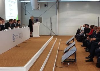 وزارة الطيران تشارك فى جلسة منظمة الإيكاو حول الهدف الطموح وصولا إلى “صفرية الانبعاثات 2050”